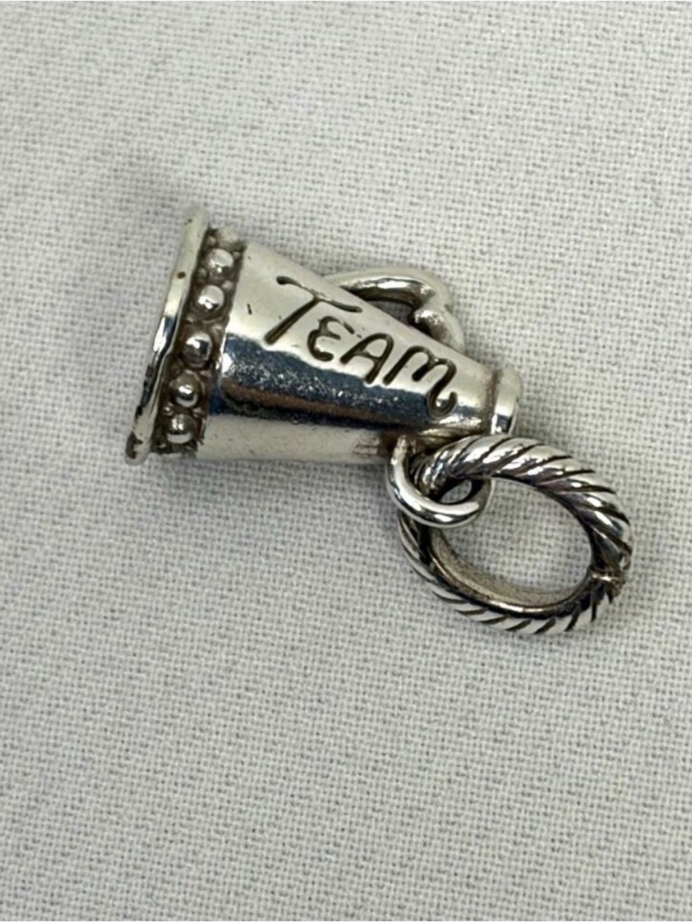 🌸 Brighton CHEER CHARM for your personal Brighton charm bracelet
